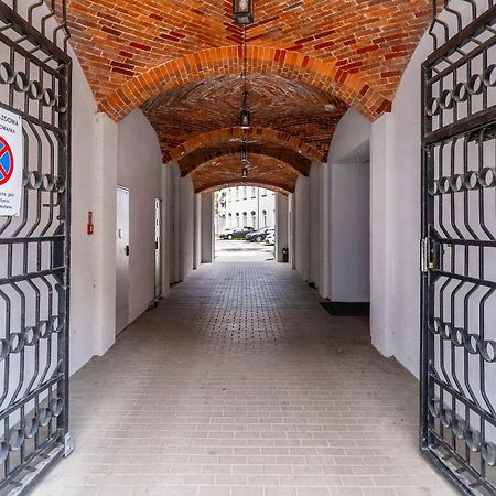 Loft City Center Apartments- Parking, Wifi, 24H Check-In فروتسواف المظهر الخارجي الصورة